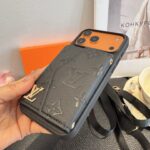 Louis Vuitton Embossed Monogram Card Holder Crossbody Strap Luxury Phone Case - 图片 4
