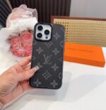 LV Classic Monogram iPhone Case - 图片 8