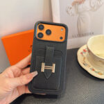 Hermès-Style Leather Card Holder Phone Case with H Buckle & Shockproof Bumper - 图片 5