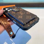 LV Classic Monogram Full Coverage Case - Top & Bottom Card Slots   Lanyard - 图片 6