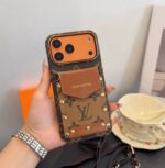 Louis Vuitton Style Monogram Card Holder Crossbody Phone Case With Rivet Detail - 图片 6