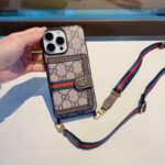 Gucci P60 Original Leather Card Holder Phone Case | 2-in-1 Lanyard Hole for Crossbody Strap - 图片 3