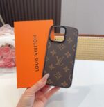 LV Classic Monogram iPhone Case - 图片 11