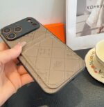Hermès Embossed Monogram Leather Card Holder Phone Case - 图片 5