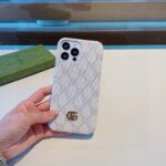 Gucci Classic Monogram Phone Case | Metal Logo & Polished Edge, In Sync with Official Launch - 图片 10