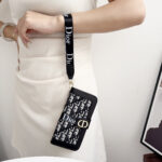 Dior Oblique Monogram Flip Wallet Phone Case With Brand Wrist Strap - 图片 3