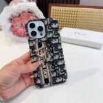 Dior Embroidered Fabric Card Holder Phone Case - 图片 8