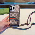 Gucci P60 Original Leather Card Holder Phone Case | 2-in-1 Lanyard Hole for Crossbody Strap - 图片 7