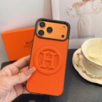 Hermès Signature Orange Embossed H Logo Leather Phone Case - 图片 3