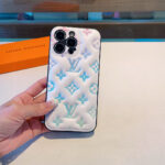 Louis Vuitton Pastel Embossed Monogram Luxury Phone Case - 图片 15