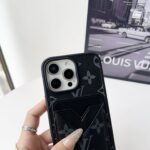 LV & Gucci Carbon Fiber Pattern Phone Case - Premium Material with Leather Finish, V-Shaped Card Holder - 图片 12