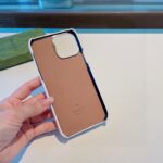 Gucci Classic Monogram Phone Case | Metal Logo & Polished Edge, In Sync with Official Launch - 图片 14