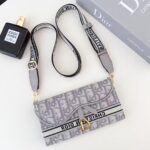Dior Oblique Jacquard Phone Case Bag with Crossbody Strap & Chain Handle - 图片 3