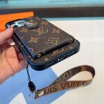 LV Classic Monogram Full Coverage Case - Top & Bottom Card Slots   Lanyard - 图片 7