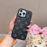 LV Classic Monogram iPhone Case - 图片 2