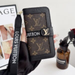 Luxury Designer Monogram Flip Wallet Phone Case with Wrist Lanyard - 图片 5