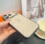 LV Leather Phone Case | Precise Cutouts & Full Edge Protection - 图片 4