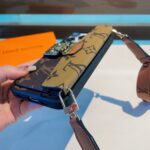 LV Vintage Mailbag Crossbody Card Phone Case - 图片 18