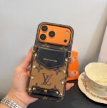 Louis Vuitton Style Monogram Card Holder Crossbody Phone Case With Rivet Detail - 图片 13