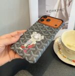 Goyard X KAWS Skeleton Collage Monogram Card Holder Luxury Phone Case - 图片 17