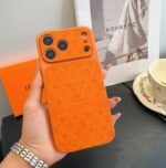 Louis Vuitton Embossed Monogram Full Cover Luxury Phone Case - 图片 3