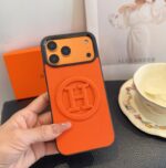 Hermès Signature Orange Embossed H Logo Leather Phone Case - 图片 4