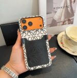 Loewe Style Anagram Embossed Card Holder Crossbody Phone Case - 图片 5