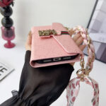 Gucci GG Monogram Embossed Envelope Crossbody Wallet Phone Bag - 图片 10