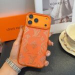 Louis Vuitton Transparent Glitter Monogram Electroplated Luxury Shockproof Phone Case - 图片 11