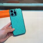 Louis Vuitton Embossed Monogram Vertical Stripe Luxury Phone Case - 图片 8