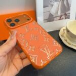 Louis Vuitton Transparent Glitter Monogram Electroplated Luxury Shockproof Phone Case - 图片 14