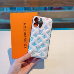 Louis Vuitton Pastel Embossed Monogram Luxury Phone Case - 图片 11