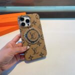 LV Classic Monogram Phone Case with Strong Magnetic & Logo Stand - 图片 4