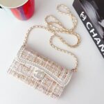 Chanel-Style Tweed Crossbody Phone Case Bag with Chain Strap - 图片 4