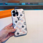 Louis Vuitton Pastel Embossed Monogram Luxury Phone Case - 图片 10