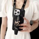 Louis Vuitton Classic Monogram Wrist Strap Luxury Phone Case - 图片 14