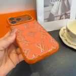 Louis Vuitton Transparent Glitter Monogram Electroplated Luxury Shockproof Phone Case - 图片 15