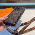 LV Classic Monogram Crossbody Card Holder Phone Case - 图片 15