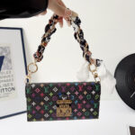 Louis Vuitton Monogram Envelope Crossbody Wallet Phone Case With Brand Logo Strap - 图片 20