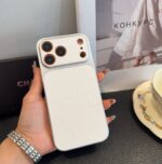 Chanel Precise-Cut Full-Cover iPhone Case | Instant Leather Finish - 图片 10
