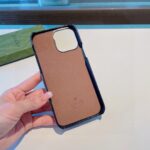Gucci Classic Monogram Phone Case | Metal Logo & Polished Edge, In Sync with Official Launch - 图片 7