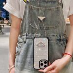 Prada Style Full Diamond Glitter Phone Case With Crossbody Chain Strap - 图片 2