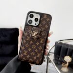 Designer Monogram Card Holder Phone Case with LV & GG Metal Buckle - 图片 17