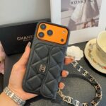 Chanel Quilted Caviar Leather Card Holder Chain Strap Luxury Phone Case - 图片 2