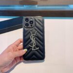 YSL V-Shaped Quilted Leather Diamond Metal Logo Electroplated Frame Luxury Phone Case - 图片 4