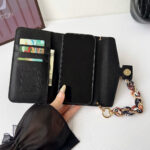Louis Vuitton Embossed Monogram Wallet Crossbody Phone Bag - 图片 8