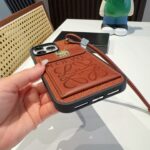 Loewe Flip Card Holder iPhone Case with Short Wrist Strap - 图片 10