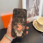 Louis Vuitton Monogram Cartoon Vivienne Doll Luxury Phone Case - 图片 9