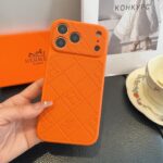 Hermès Style Embossed Leather Texture Full Cover Phone Case - 图片 6