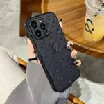 Louis Vuitton Embossed Monogram Vertical Stripe Luxury Phone Case - 图片 2